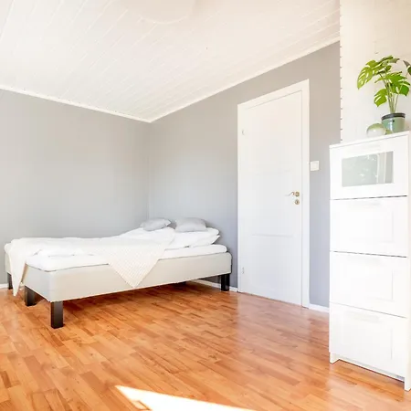 Fantastisk Opplevelse I Sor! Nydelig & Avslappende Villa Grimstad (Aust-Agder)