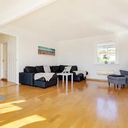 Fantastisk Opplevelse I Sor! Nydelig & Avslappende Villa